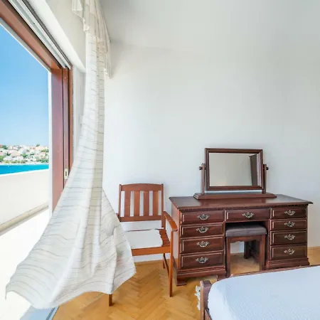 Bila Kuca.3 * Trogir